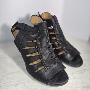 Black Naturalizer Heeled Dress Shoes Size 7.5